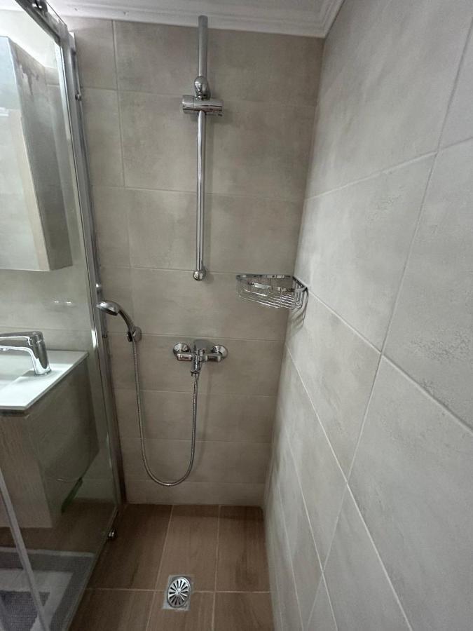 Dk Square Apartment