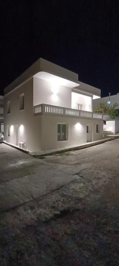 Dk Square Apartment Andros Town